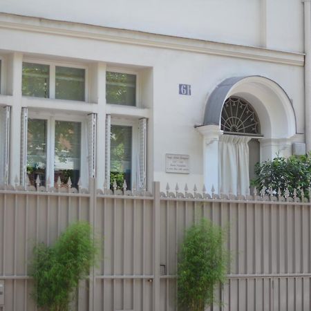 Le Jardin De Rochegrosse Bed & Breakfast Paris Bagian luar foto
